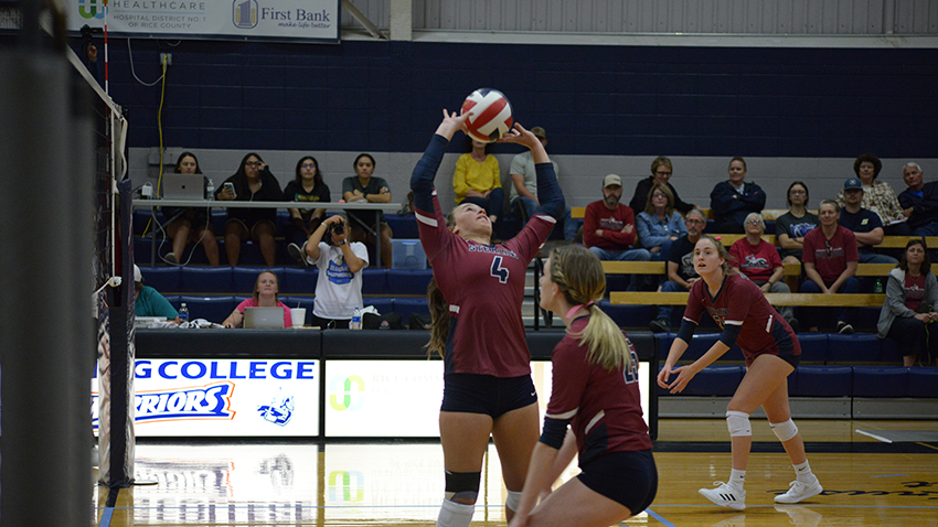 Warriors Lose in Straight Sets at Southwestern