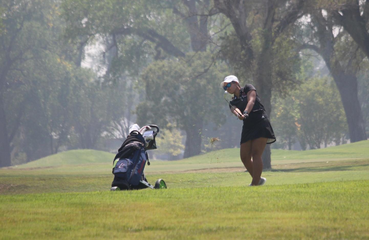 Lady Warrior Golf Takes on the Evangel Fall Classic